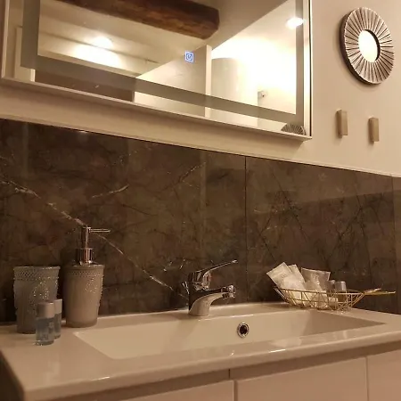 5 Terre Apartment *